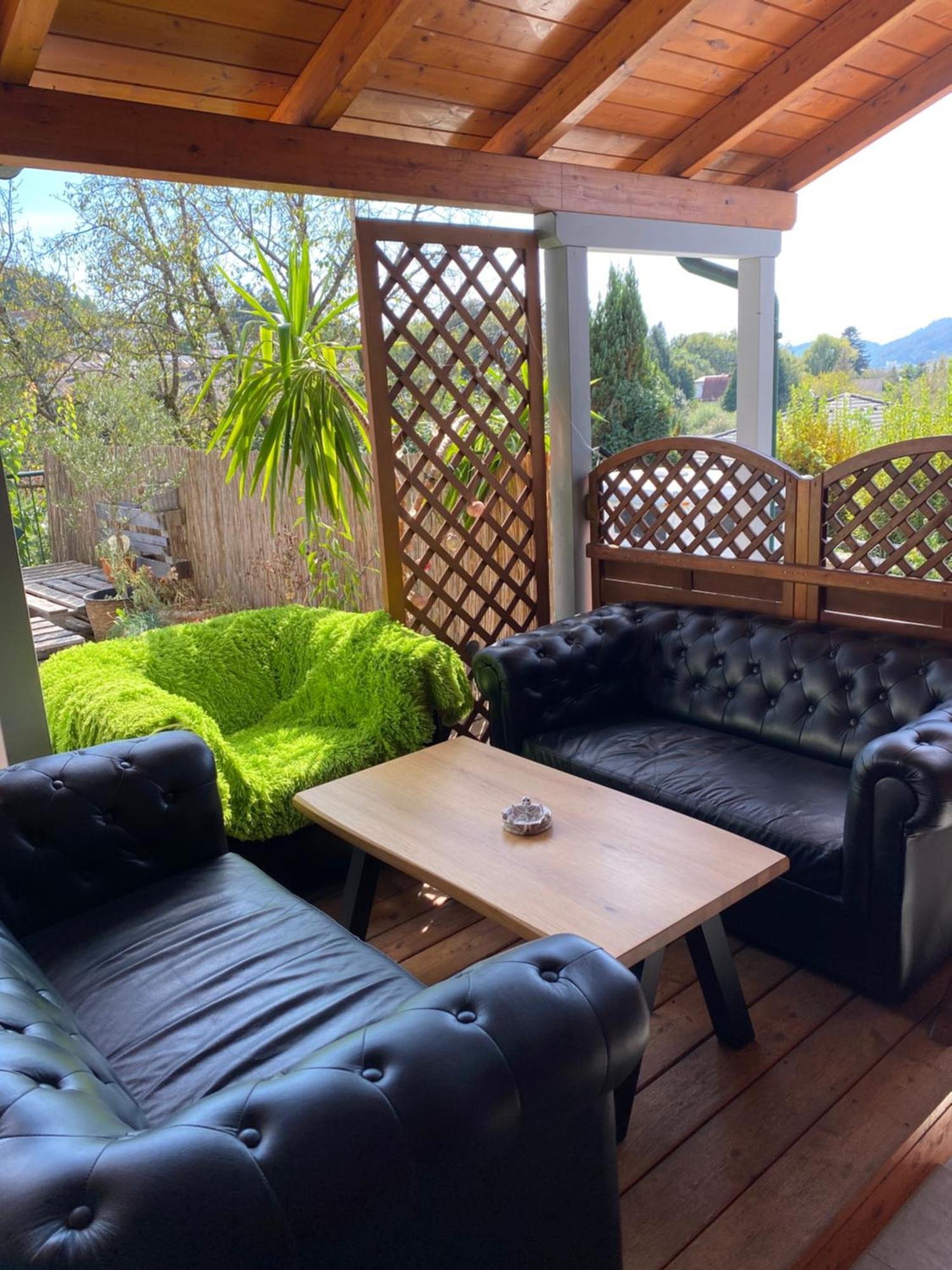 Schoenes Apartment Mit Aussicht Ueber Graz Bagian luar foto